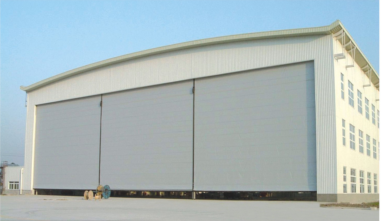 Vertical-Lifting Fabric Doors — application photo 1